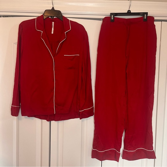 SOMA COOL NIGHTS 2 Piece Pajama Set Pants (M)  Top (L) Paint The Town Red Size S - Picture 6 of 12